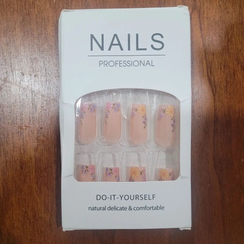Flower Press on Nails